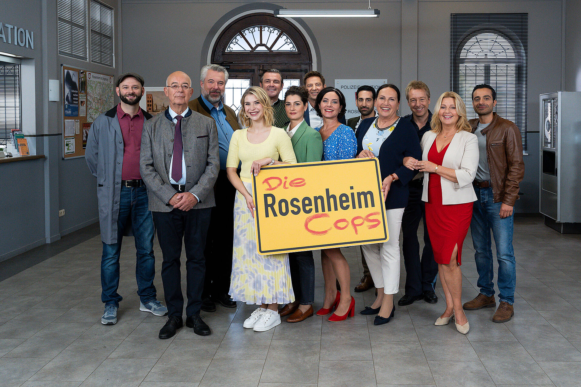 Das Team der „Rosenheim-Cops“ (© ZDF/Linda Gschwentner)